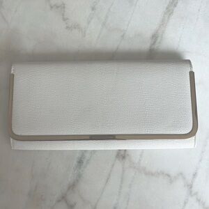 Shoulder bag and clutch!